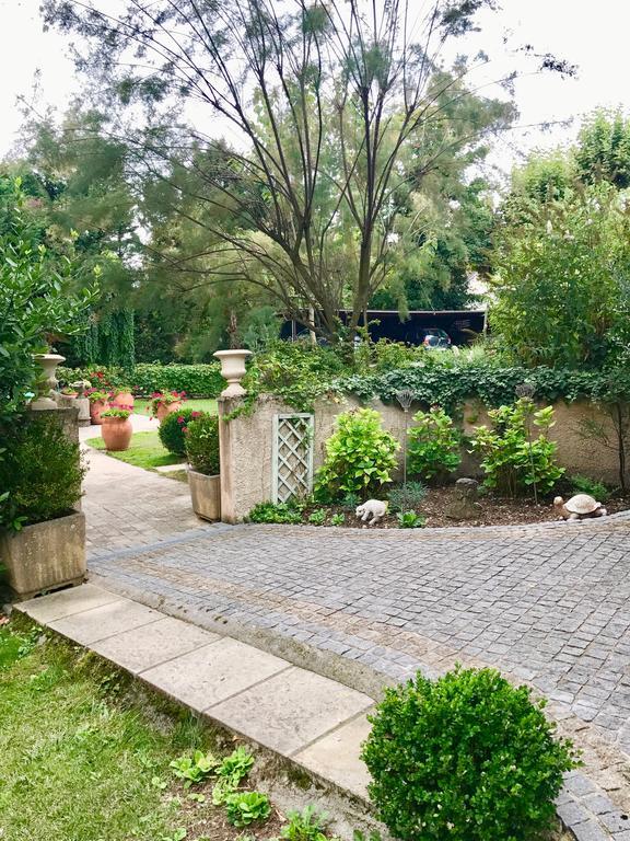 Octroi Saint-Jacques Bed & Breakfast โบน ภายนอก รูปภาพ
