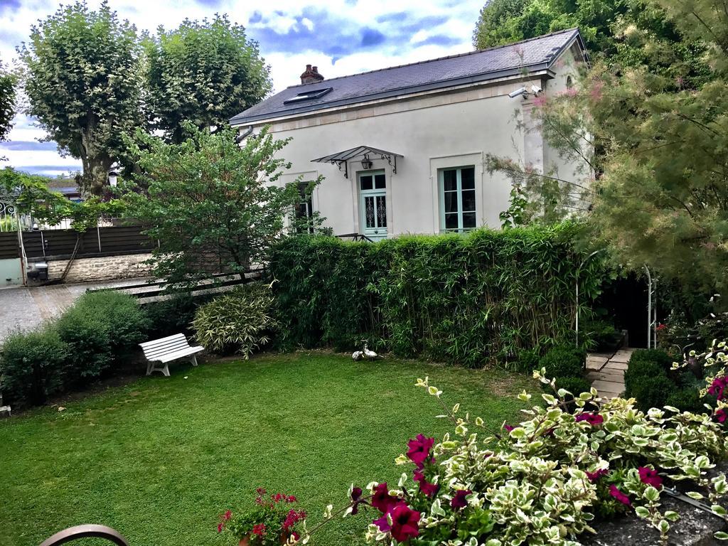 Octroi Saint-Jacques Bed & Breakfast โบน ภายนอก รูปภาพ