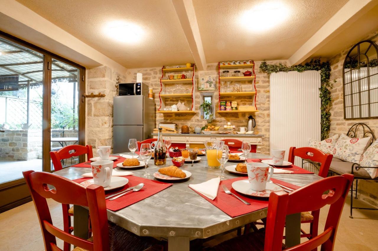 Octroi Saint-Jacques Bed & Breakfast โบน ภายนอก รูปภาพ