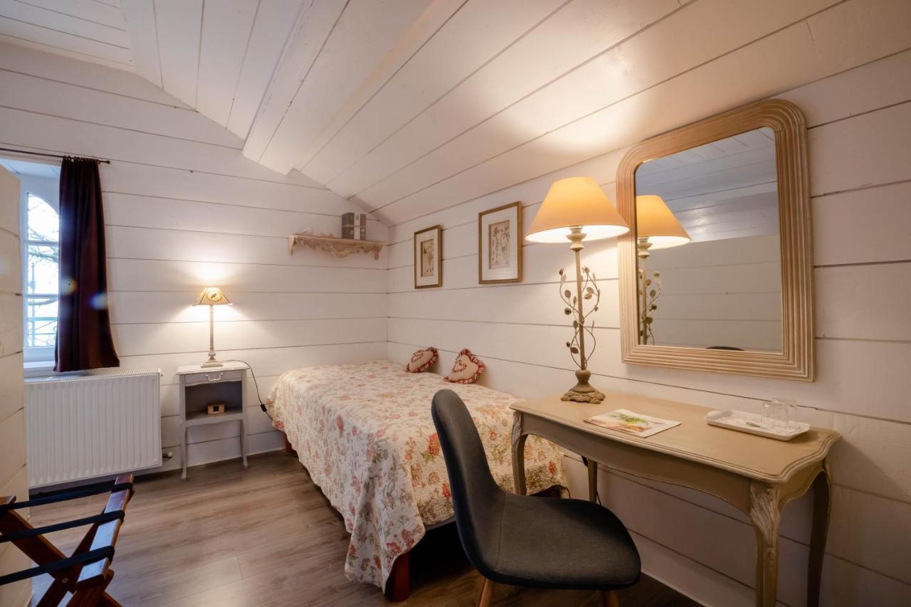 Octroi Saint-Jacques Bed & Breakfast โบน ภายนอก รูปภาพ