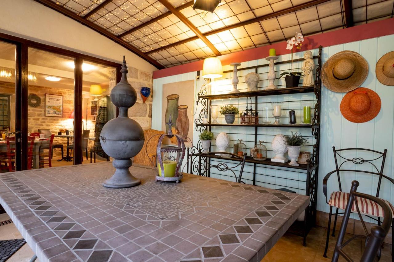 Octroi Saint-Jacques Bed & Breakfast โบน ภายนอก รูปภาพ