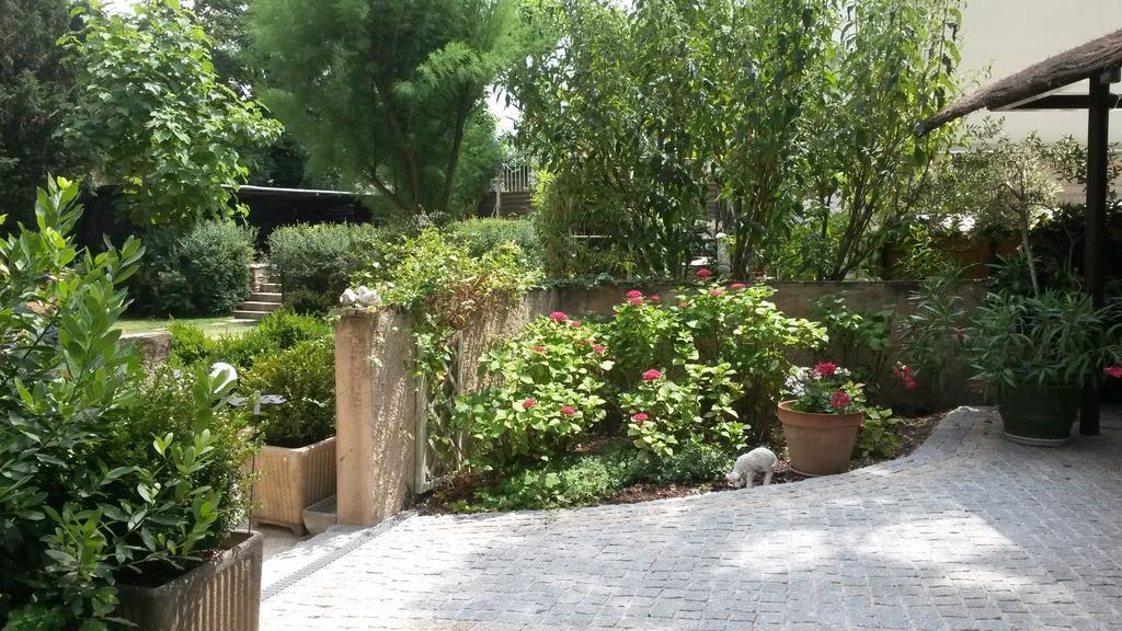 Octroi Saint-Jacques Bed & Breakfast โบน ภายนอก รูปภาพ